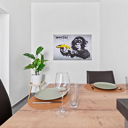Cozy, Generous City Apartment - 10 Min To City-Centre - Contactless 24H Check-In Wien Exteriör bild