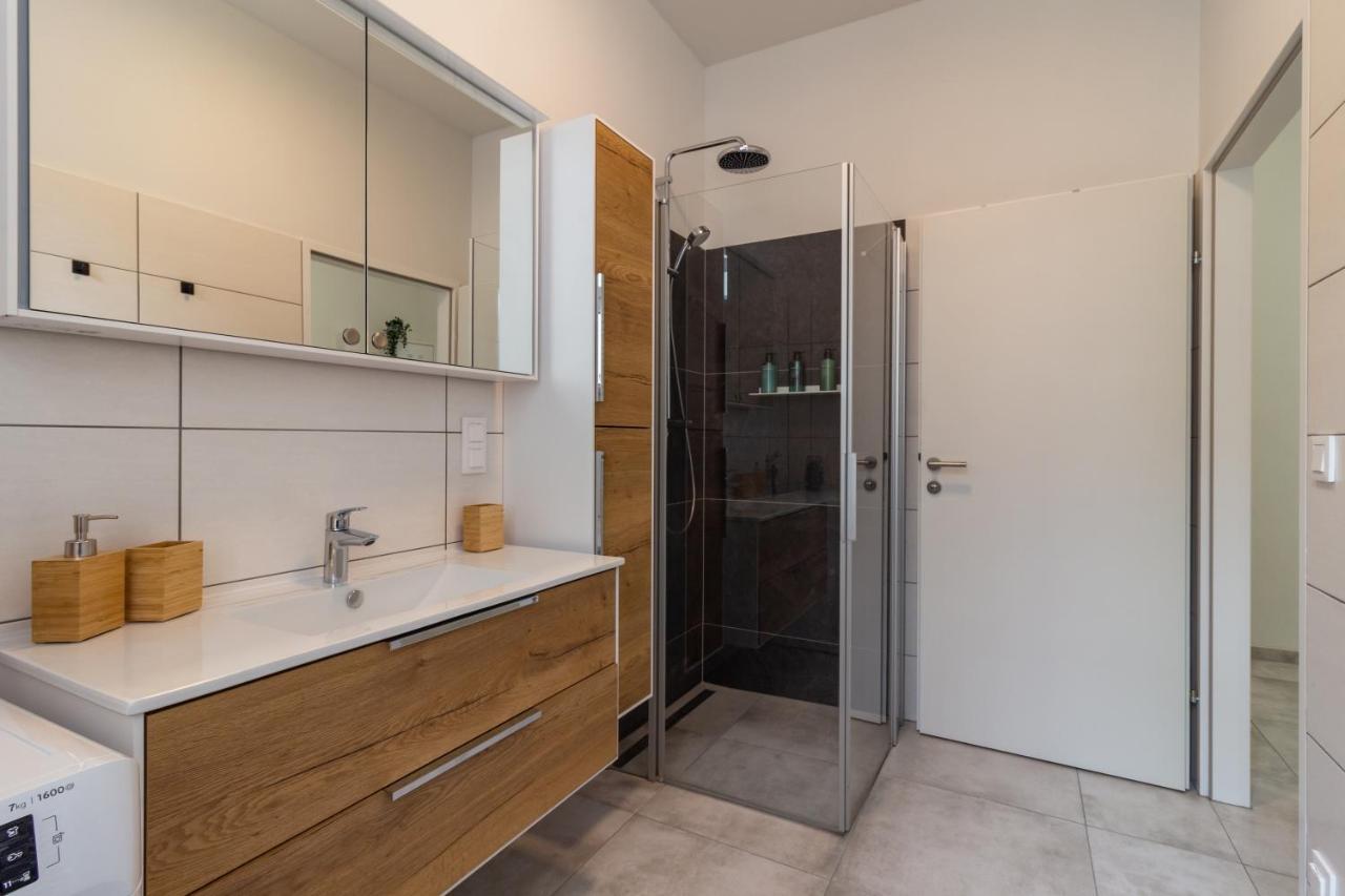 Cozy, Generous City Apartment - 10 Min To City-Centre - Contactless 24H Check-In Wien Exteriör bild