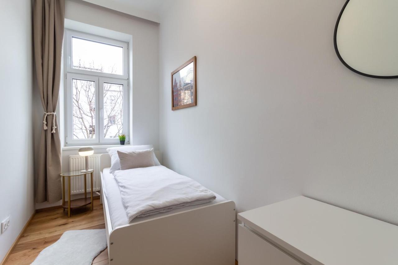 Cozy, Generous City Apartment - 10 Min To City-Centre - Contactless 24H Check-In Wien Exteriör bild