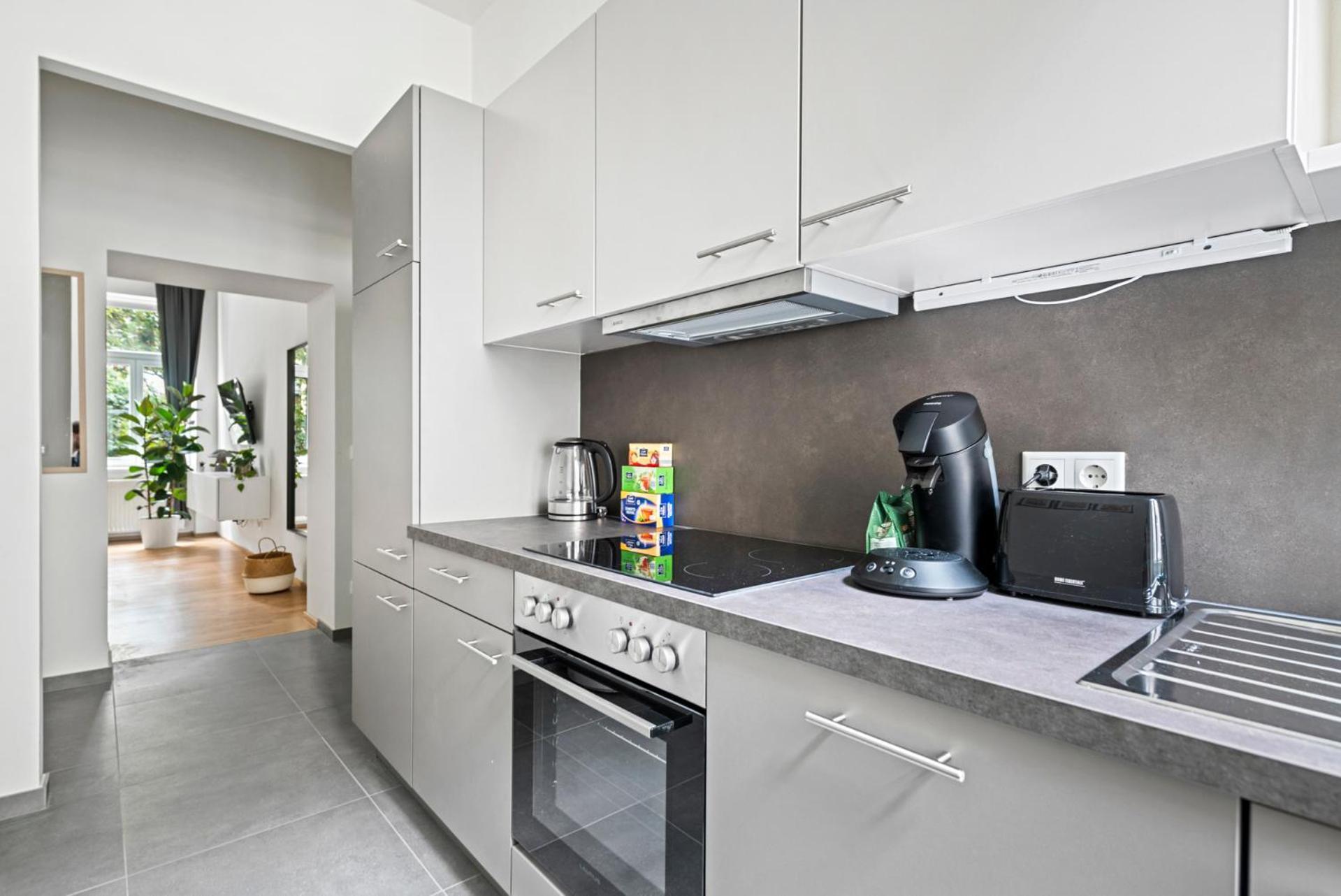 Cozy, Generous City Apartment - 10 Min To City-Centre - Contactless 24H Check-In Wien Exteriör bild